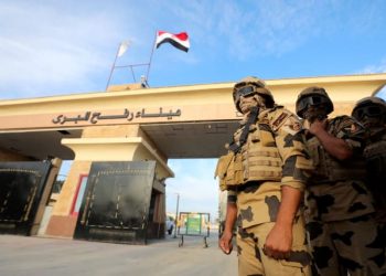 اشتباكات بين الجيش المصري والإسرائيلي على الحدود