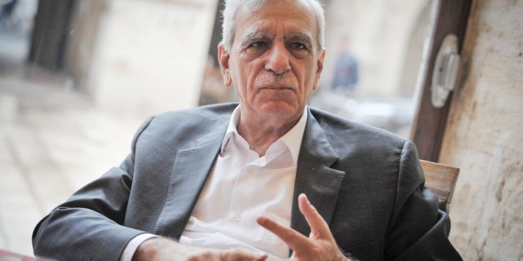 سياسي كردي: صلاح الدين دميرطاش مستهدف