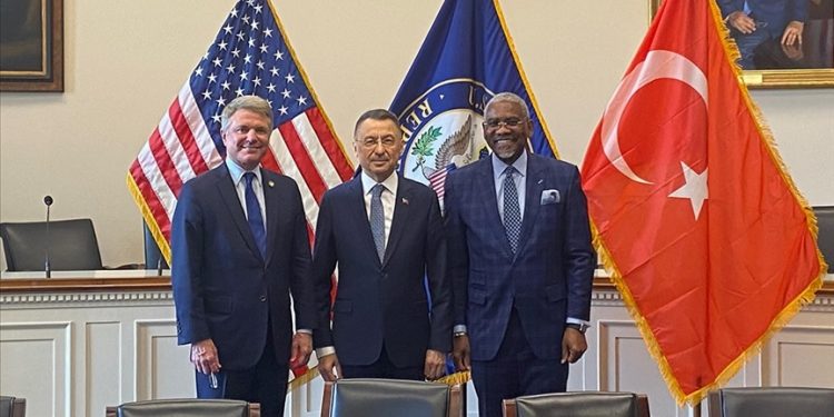 رئيس الشؤون الخارجية بالبرلمان التركي يزور واشنطن