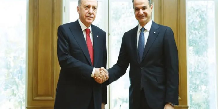 رئيس وزراء اليونان: في علاقتنا مع تركيا لا ينبغي الضغط دائما على الزناد