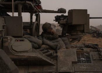 الدبابات الإسرائيلية تتقدم شرق رفح