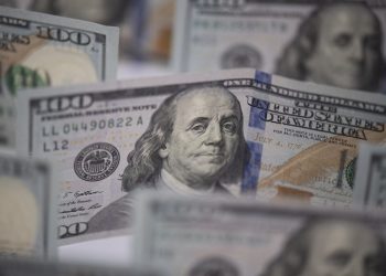 ما هي توقعات سعر الدولار في تركيا نهاية العام؟