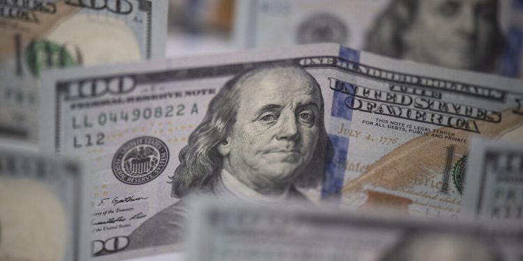 ما هي توقعات سعر الدولار في تركيا نهاية العام؟