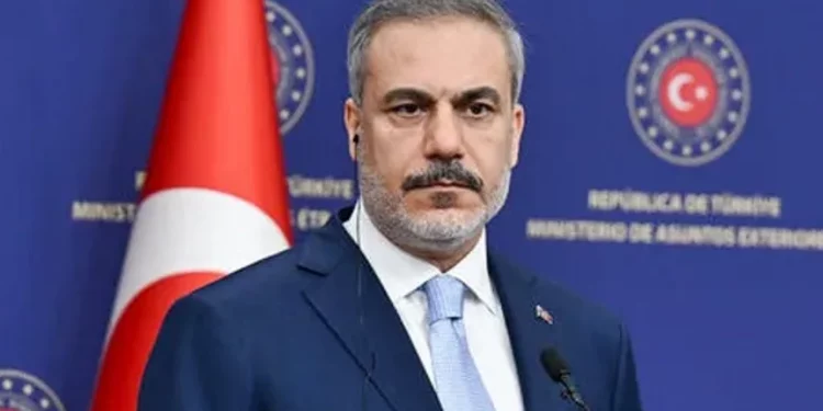 وزير الخارجية التركي: يزور الصين ويلتقي الأويغور