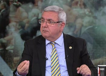 نائب سابق في حزب أردوغان: التغيير في الحزب يجب أن يبدأ من القمة