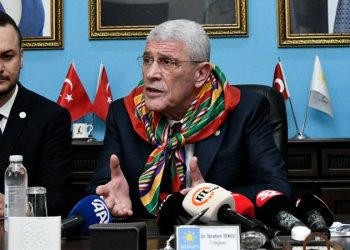 رئيس حزب الجيد: أردوغان لم يطبق التقشف على نفسه!