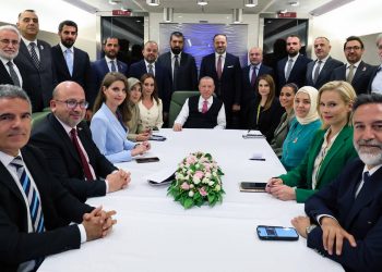 صحفي تركي: أردوغان قد يقيل هؤلاء الوزراء من مناصبهم