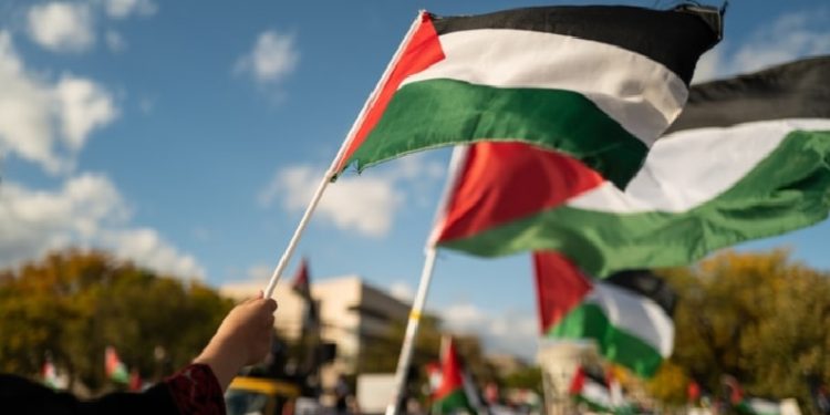 الصين تستضيف لقاءً بين حماس وفتح