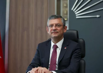 أوزجور أوزال: تركيا تتخلى عن المتقاعدين