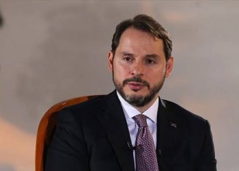 صهر أردوغان بيرات البيراق يؤسس وقفًا جديدًا