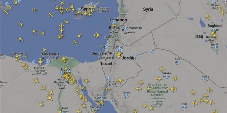شركات طيران تعلق رحلاتها إلى إسرائيل ولبنان