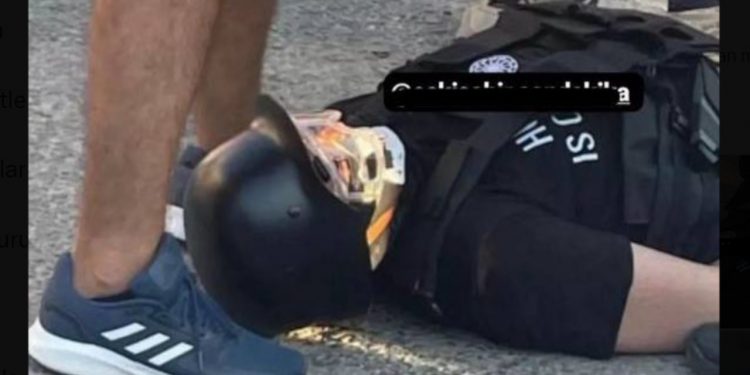 ملثم يهاجم 5 أشخاص بسكين وفأس في تركيا