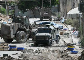 وزير خارجية إسرائيل يدعو لحرب في الضفة الغربية