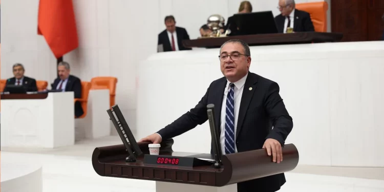 ارتفاع تكلفة ملابس الطلاب بنسبة 75.60% في تركيا