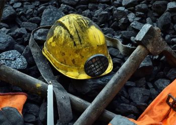 كولومبيا تحظر تصدير الفحم إلى إسرائيل