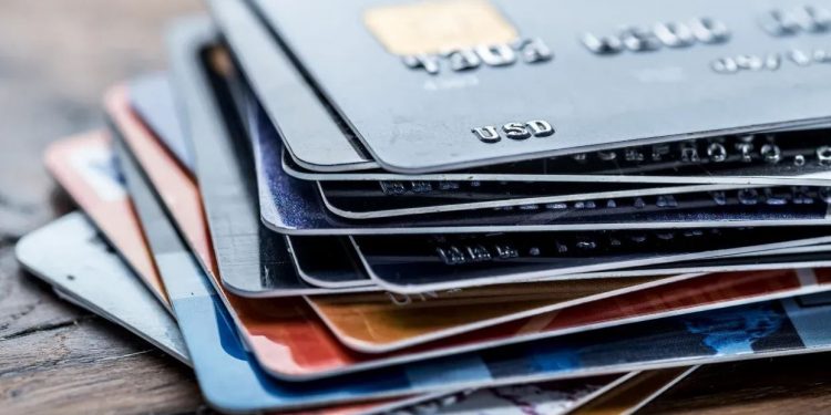 تركيا.. 43% زيادة بأعداد العاجزين عن سداد ديون بطاقات الائتمان