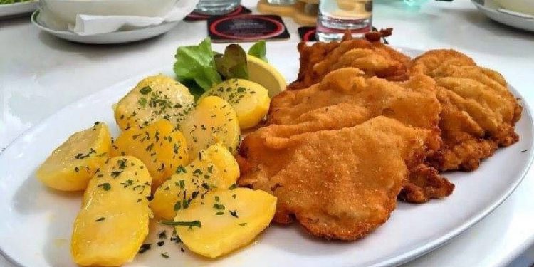 أفضل 10 مدن تقدم الطعام في العالم!