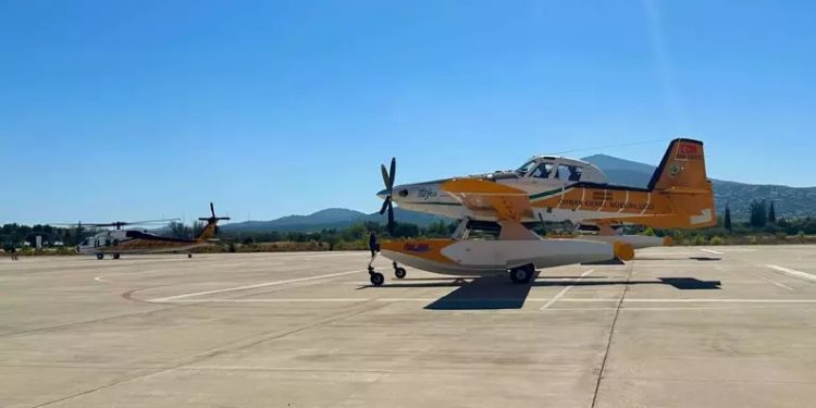 تركيا تشارك في إخماد حرائق اليونان