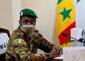 أردوغان يبحث مع الرئيس المالي تجميد أنشطة حركة الخدمة!