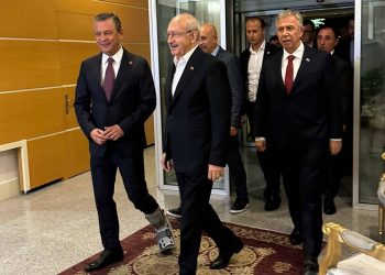 كيليجدار أوغلو يلتقي بمنصور يافاش وأوزغور أوزيل