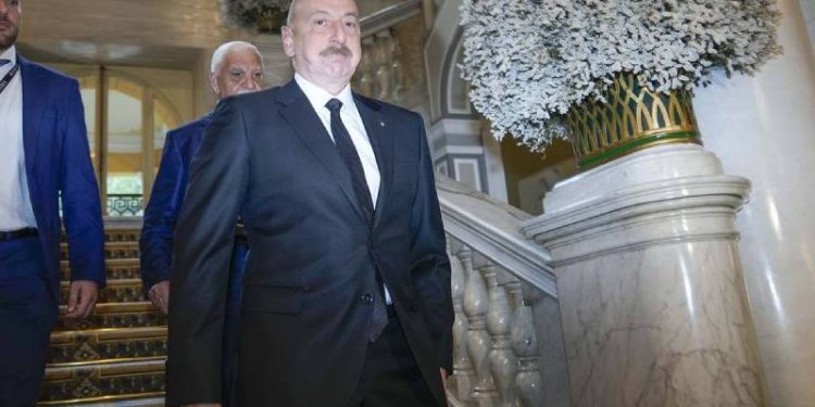 عليف يعلن التوافق على 80% من معاهدة السلام مع أرمينيا