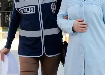 تركيا.. قرب محاكمة 14 طالبة بتهمة “الدراسة معا”!