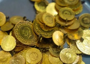 توقعات الذهب لنهاية العام وفقًا للذكاء الاصطناعي