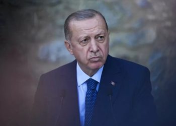 برلماني سابق: العدالة والتنمية ابتعد عن أيديولوجيته الديمقراطية المحافظة الأولية