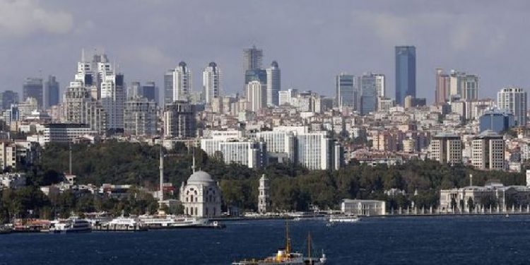توقعات بانكماش الاقتصاد التركي خلال الربع الثالث من العام الجاري