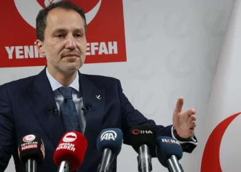 فاتح أربكان: 80% من شعب تركيا فقراء