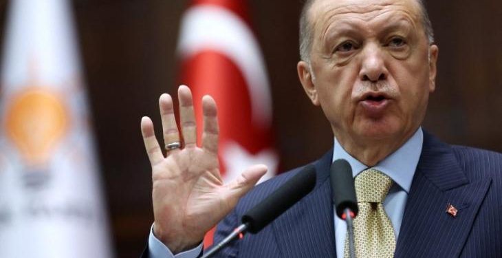 أردوغان يحذّر من توغّل إسرائيل في لبنان