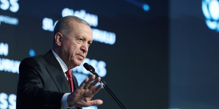 أردوغان: أبوابنا مفتوحة للاجئين من لبنان ونرحب بالتركمان