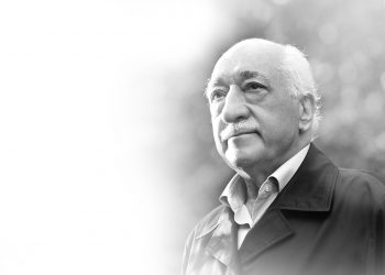 “سكت صوت السلام”.. علماء وكتاب وأطباء ينعون فتح الله كولن