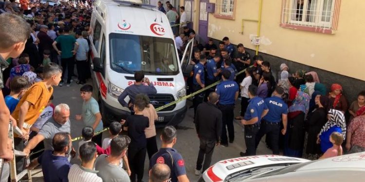 تركي يقتل زوجته وأطفاله الأربعة ثم ينتحر في غازي عنتاب