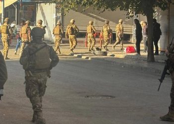 الأمن يداهم مقراً للحزب الكردي في تركيا ويعتقل مسؤولين به