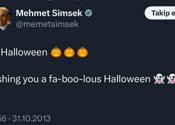 وزير المالية التركي يخفي احتفاله بالهالوين!
