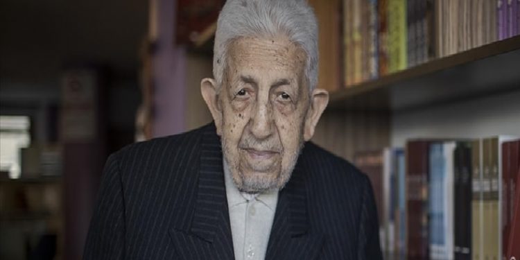 تركيا.. وفاة الرئيس المؤسس لحزب السعادة رجائي قوطان