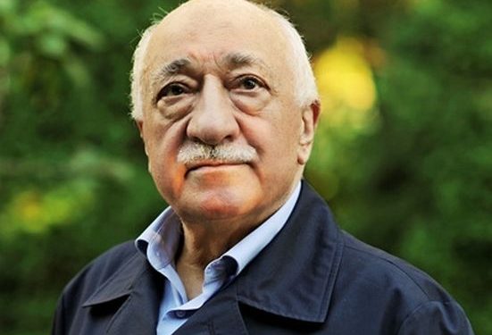 كتاب وباحثون عرب ينعون فتح الله كولن: خلد إرثًا غنيًا أثرى العالم الإسلامي