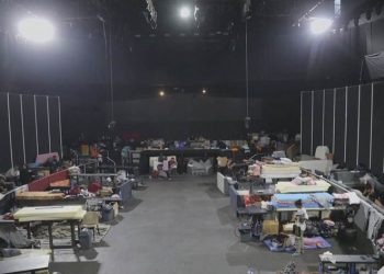 ملهى ليلي يتحول إلى مأوى للاجئين في لبنان