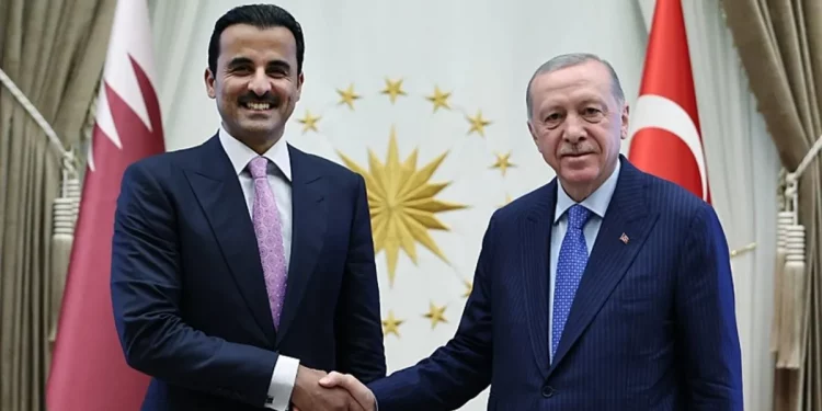 أمير قطر يزور أردوغان