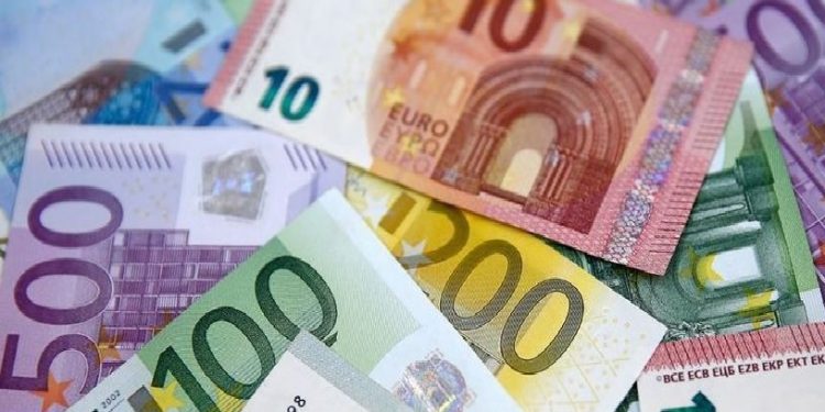 العثور على 3 مليون و600 ألف يورو مزورة في إسطنبول