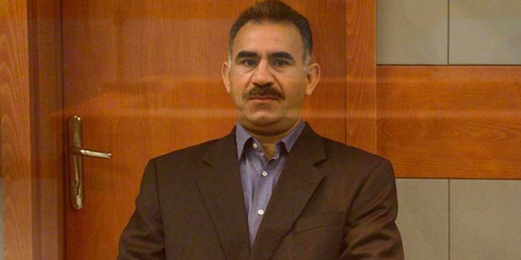 الحزب الكردي ووفد دولي يطلبون لقاء أوجلان