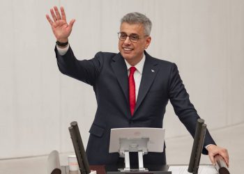 وزير تركي: سندعم القطاع الصحي في سوريا