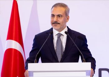 فيدان: نعمل من أجل عودة السوريين وإعادة إعمار سوريا