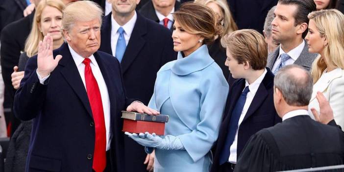 قادة وحدات حماية الشعب الكردية يحضرون حفل تنصيب ترامب