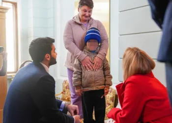 تقرير: موسكو تجنس أطفال أوكرانيا وتجبرهم على العيش مع أسر روسية