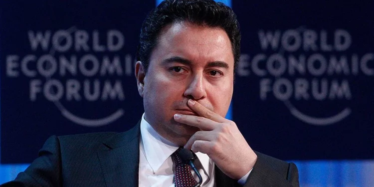 باباجان: لو كنت رئيسًا لتركيا لأنهيت الأزمة الاقتصادية بـ10 أشخاص