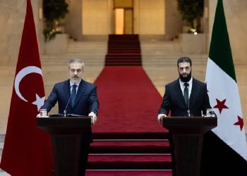 كيف تناولت وسائل الإعلام الدولية لقاء فيدان والشرع؟