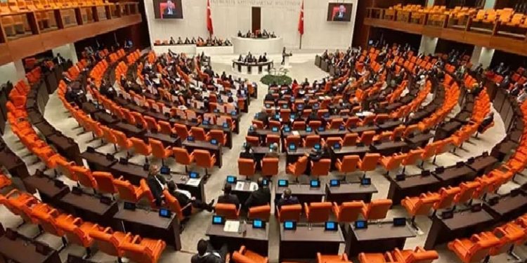 البرلمان التركي يشكل قريبا لجنة صداقة سورية