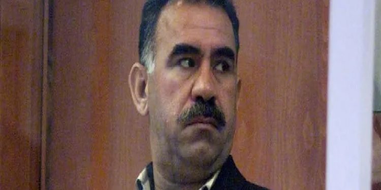 أوجلان يلتقي وفدًا من الحزب الكردي